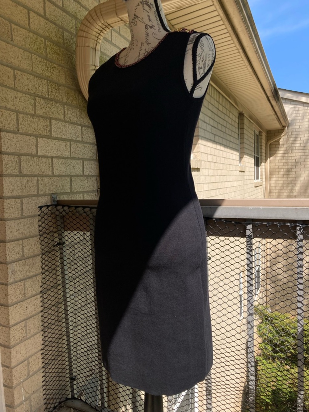 Jones New York Black Ribbed Knit Dress Sleeveless Geometric Trim Sweater Dress - Picture 5 of 13